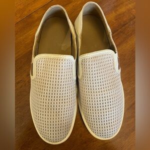 OluKai Pehuea Slip On Convertible Comfort Sneaker Cream Breathable Womens 7